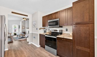 8138 Maple Stream Blvd, Indianapolis, IN 46217