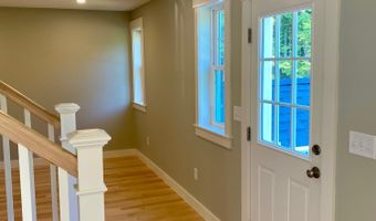 5 Cortland Pl, Standish, ME 04084