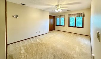 411 SE Delaware Ave 304, Ankeny, IA 50021