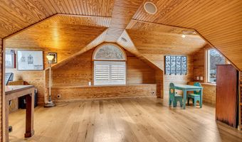 42 Bayside Dr, Atlantic Highlands, NJ 07716