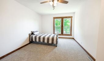 1207 Alden St, Alden, IA 50006