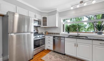 673 Lemonwood Dr, Ballwin, MO 63021