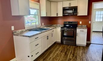 136 W Elizabeth St, Alma, MI 48801