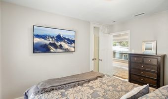 1118 N Beverly Glen Blvd, Los Angeles, CA 90077