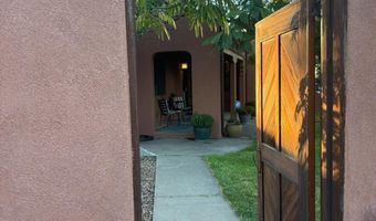 525 SOLANO Dr SE, Albuquerque, NM 87108