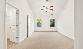 723 York View Dr, Auburn, GA 30011