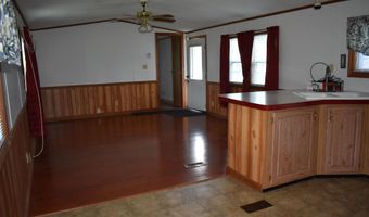 89 Roland St, Barton, VT 05822