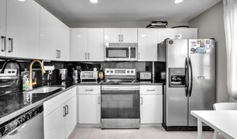 3571 Magellan Cir 343-4, Aventura, FL 33180