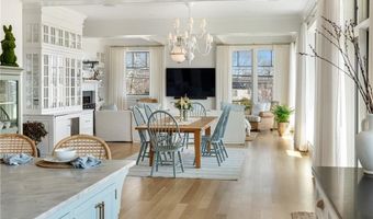 30 Walcott Ave, Jamestown, RI 02835