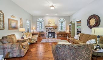 7701 Donegal Dr, Indianapolis, IN 46217