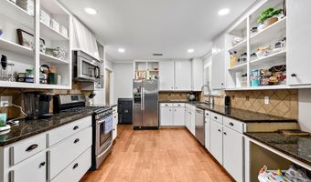 303 Lakeview Dr, Andalusia, AL 36420