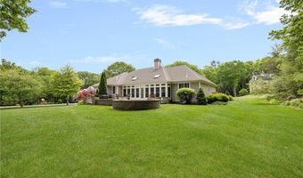 80 Douglas Dr, North Kingstown, RI 02874