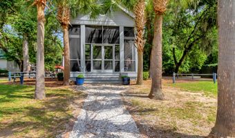 107 Bryan Dr, Beaufort, SC 29902