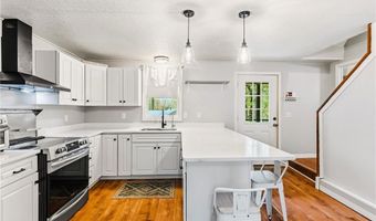 75 Staghead Dr, Burrillville, RI 02859