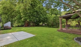 8449 Inland Dr, Avon, IN 46123