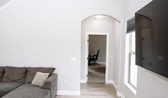 3721 Sapphire Dr, Carlsbad, NM 88220