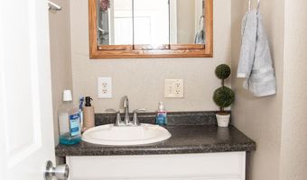 311 S D St, Albia, IA 52531