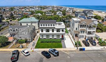 27 THIRD St, Beach Haven, NJ 08008