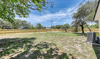 612 S 9th St, Aransas Pass, TX 78336