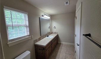 605 NW 17th Ct, Bentonville, AR 72712