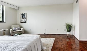 1101 S ARLINGTON RIDGE Rd S 208, Arlington, VA 22202