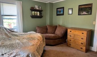 89 Larkin St, Bangor, ME 04401