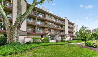 7400 LAKEVIEW Dr #N203, Bethesda, MD 20817