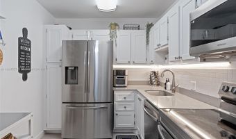 20301 W Country Club Dr 728, Aventura, FL 33180