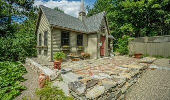 48 Old Searsport Ave, Belfast, ME 04915