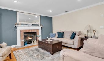 633 Spray Ave, Beachwood, NJ 08722
