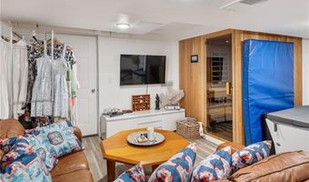 7 Maloney Ln, Middletown, RI 02842