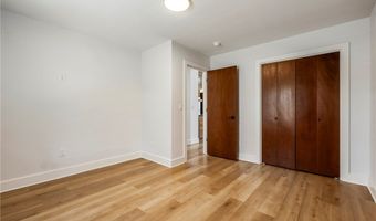 1808 SW D St, Bentonville, AR 72712