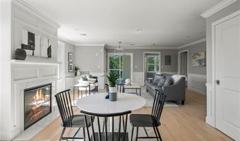 0 Greenwich Blvd 110, East Greenwich, RI 02818
