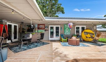 204 ESSARY St N, Auburndale, FL 33823