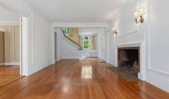 852 Hale St, Beverly, MA 01915