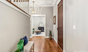 1 Cedar Chine Dr, Asheville, NC 28803