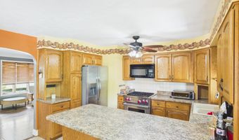 401 N College St, Agency, IA 52530