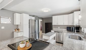 1846 Edwards Dr, Akron, OH 44306