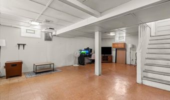 6794 Osage Ave, Allen Park, MI 48101