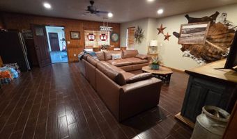 568 Woodford Rd, Ardmore, OK 73401