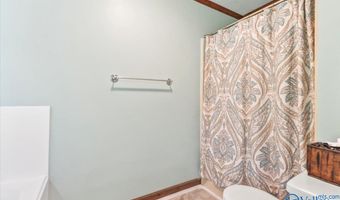 325 Ohara Dr, Albertville, AL 35950