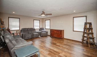 4825 Sycamore St, Aldrich, MO 65601