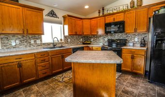 1202 SW 13th Ave, Aberdeen, SD 57401