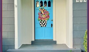 202 Bates St, Batesville, MS 38606