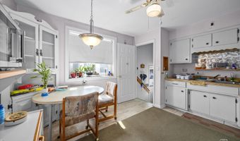 523 S Clarendon Ave, Addison, IL 60101