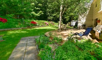 16 Vinetta Dr, Vernon, CT 06066