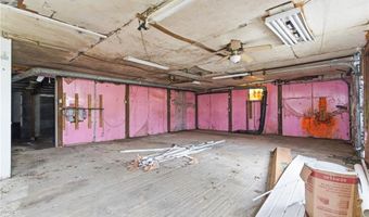 307 S Lawnview Dr, Austin, IN 47102