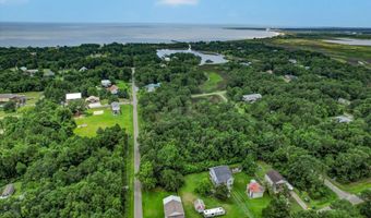 5177 Herron St, Bay St. Louis, MS 39520