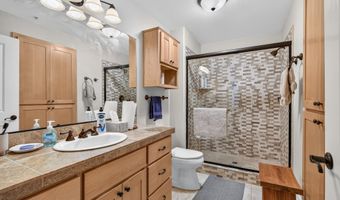 608 Fair Oaks Ct, Ashland, OR 97520