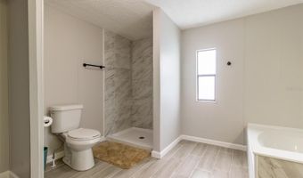 25836 MANHATTAN Ln, Astor, FL 32102